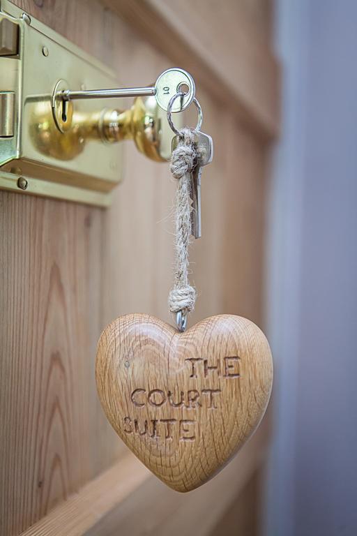Bed and Breakfast Stoodleigh Court Coach House Тивертон Экстерьер фото